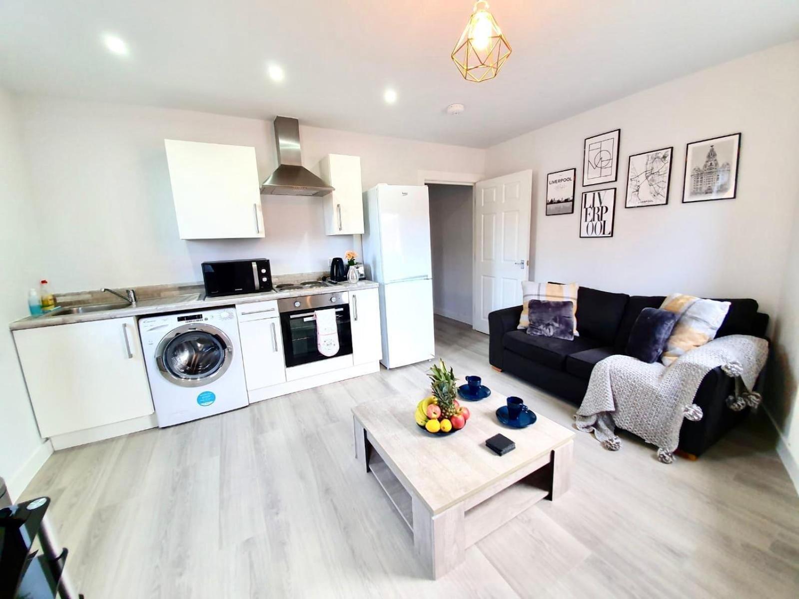 Opp Liverpool - Perfect For Contractors And Travellers, Big Savings Booking 4 Nights Or More!アパートメント 部屋 写真