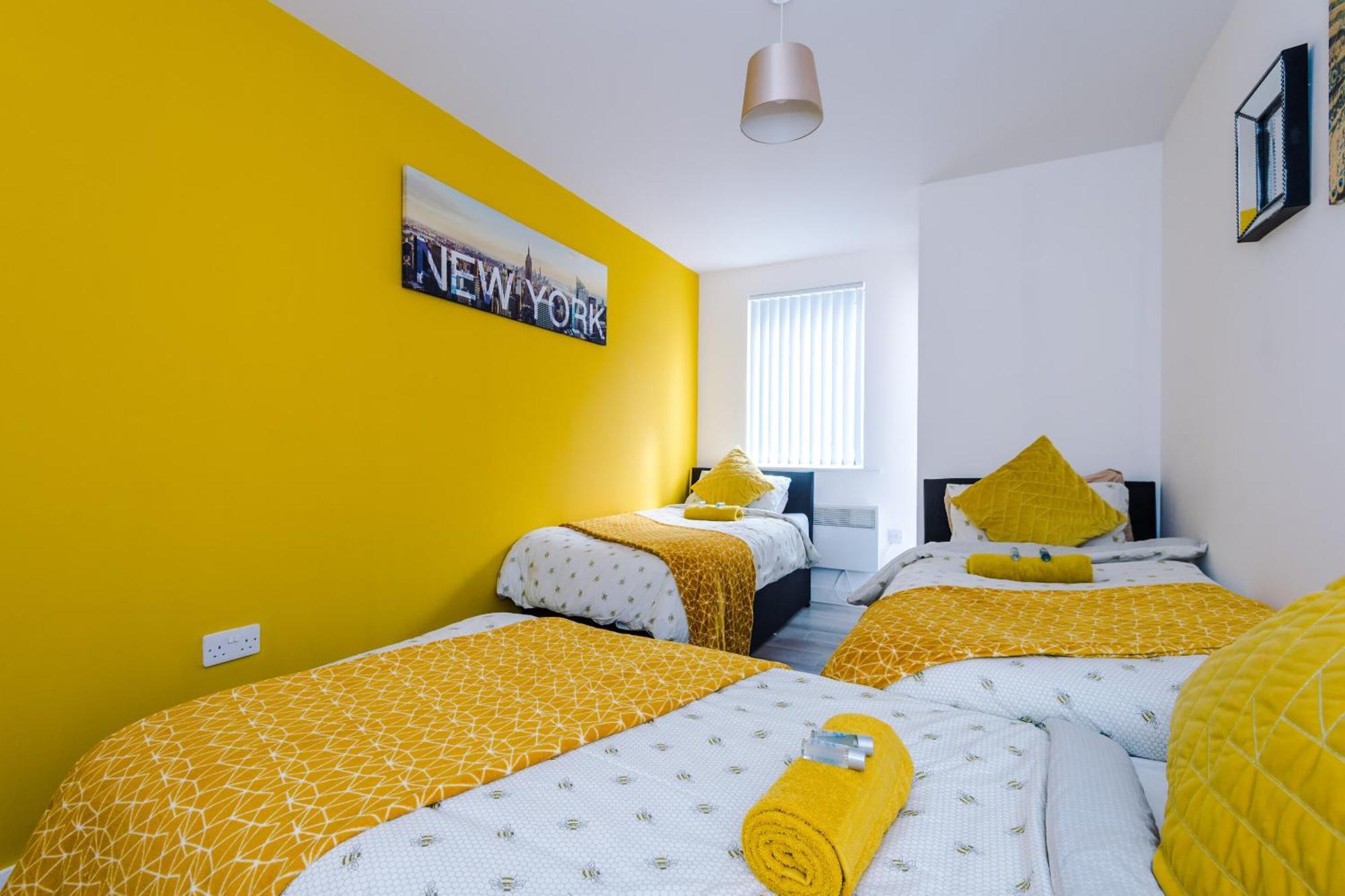 Opp Liverpool - Perfect For Contractors And Travellers, Big Savings Booking 4 Nights Or More!アパートメント 部屋 写真