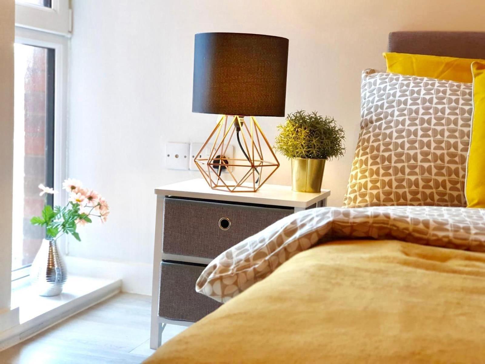 Opp Liverpool - Perfect For Contractors And Travellers, Big Savings Booking 4 Nights Or More!アパートメント 部屋 写真