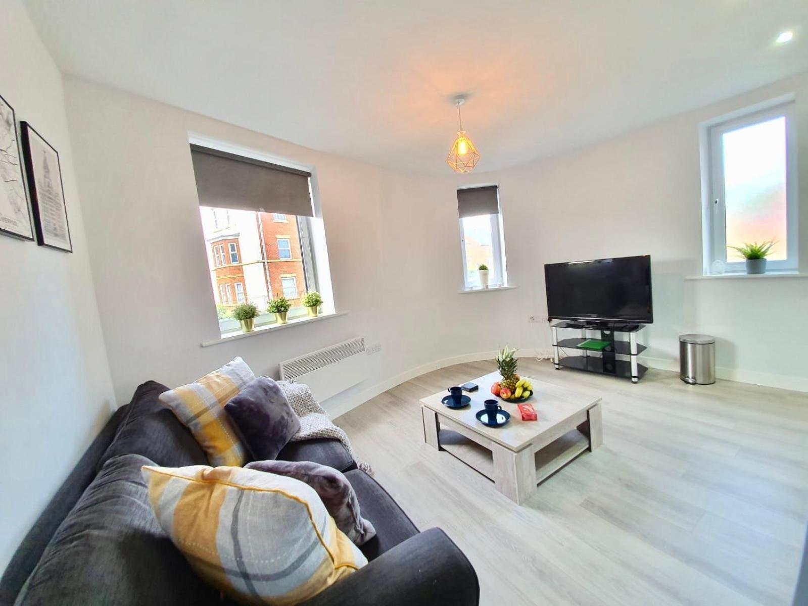 Opp Liverpool - Perfect For Contractors And Travellers, Big Savings Booking 4 Nights Or More!アパートメント 部屋 写真