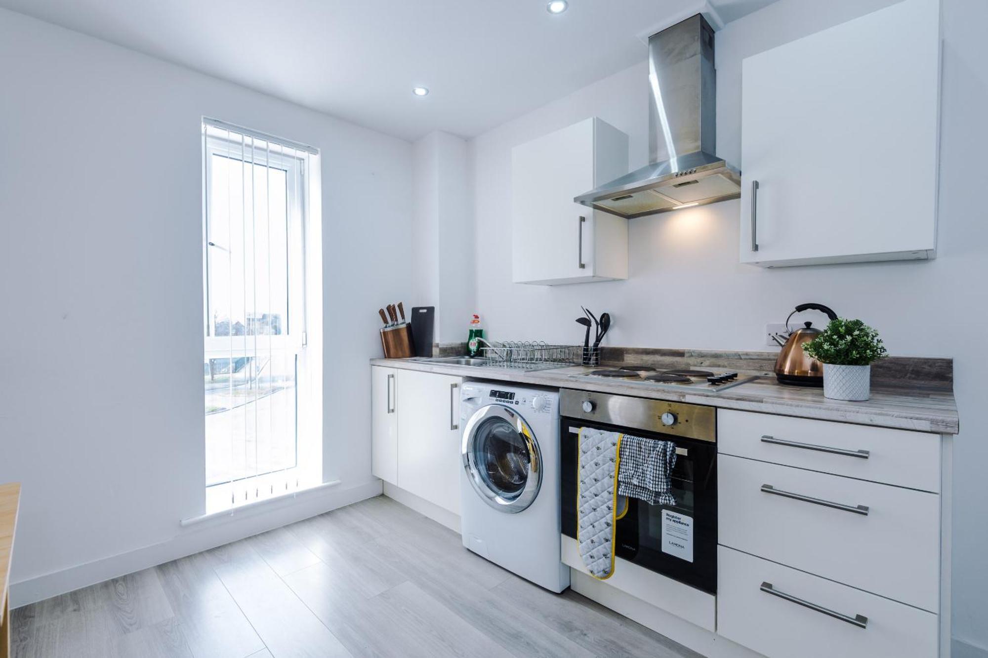 Opp Liverpool - Perfect For Contractors And Travellers, Big Savings Booking 4 Nights Or More!アパートメント 部屋 写真