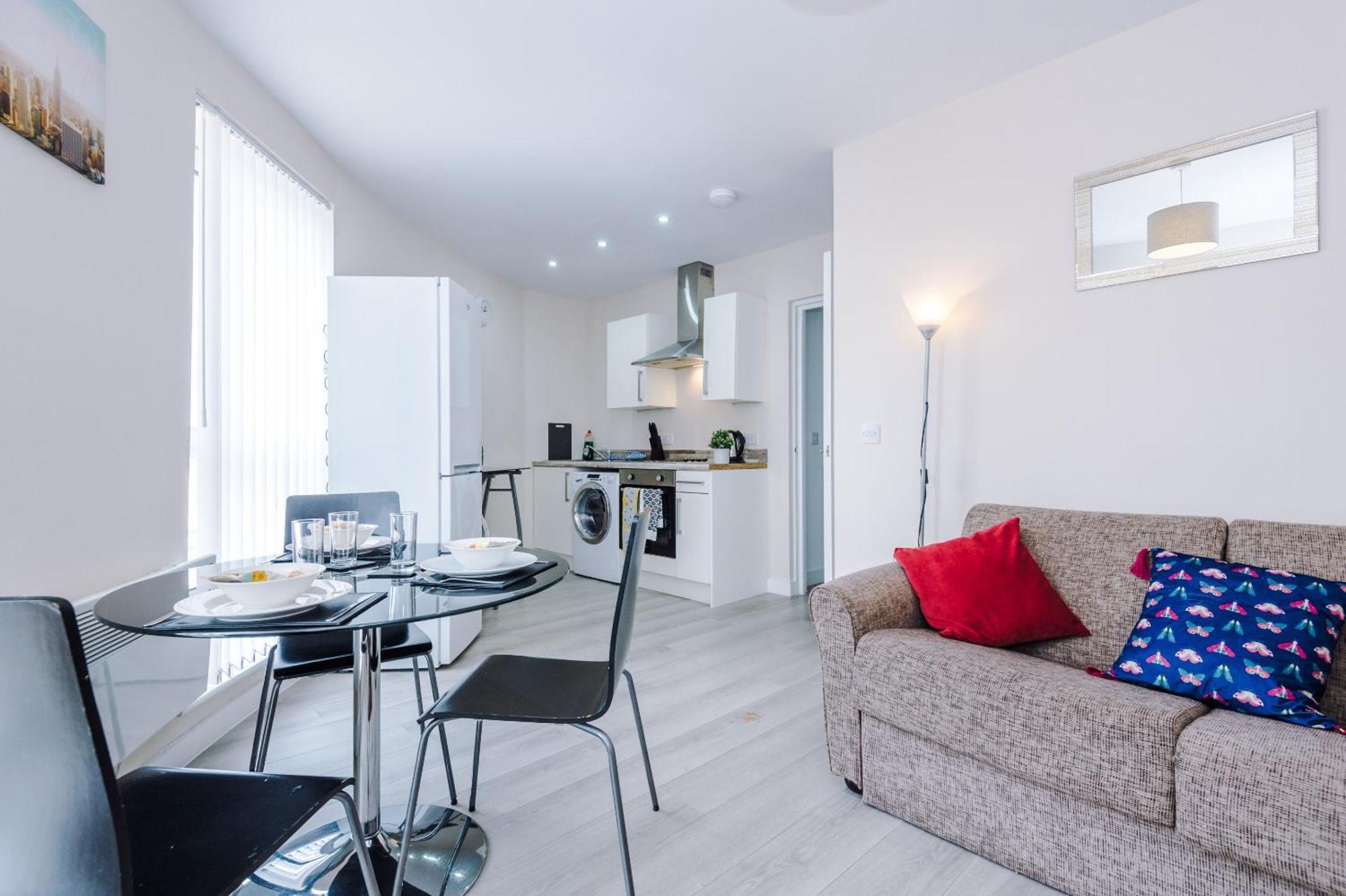 Opp Liverpool - Perfect For Contractors And Travellers, Big Savings Booking 4 Nights Or More!アパートメント 部屋 写真